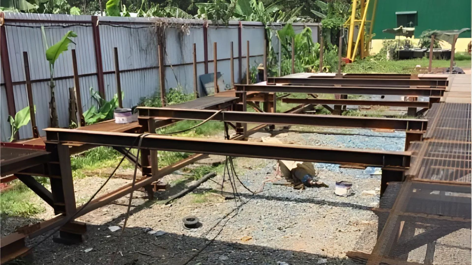 3. Sàn công tác cho trạm bơm, trạm điện và khu kỹ thuật