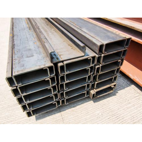 2. Thiết kế kết cấu phù hợp với đặc tính chịu kéo và uốn của thép