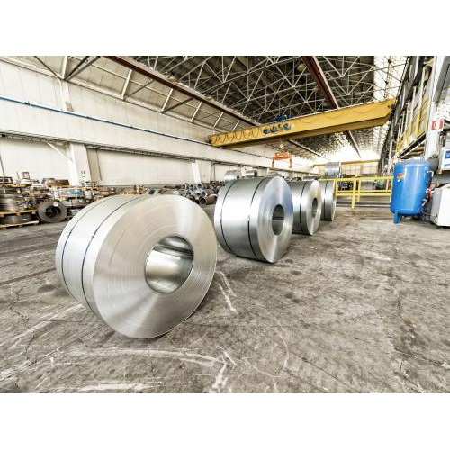 3. Xây dựng mối quan hệ bền vững với khách hàng và đối tác