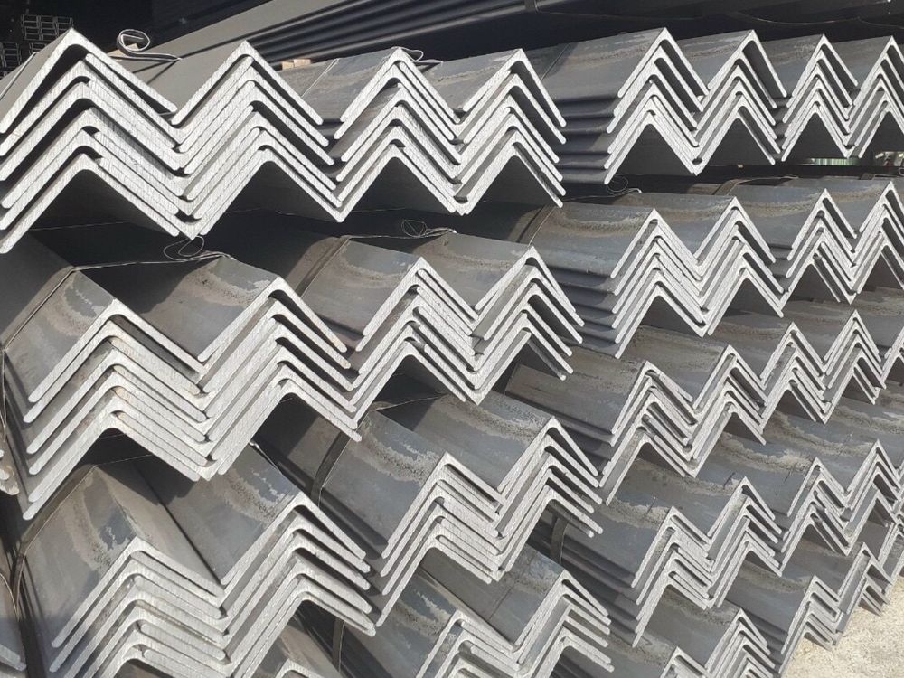 1. Thép hình chữ V – đặc điểm và quy cách sản xuất