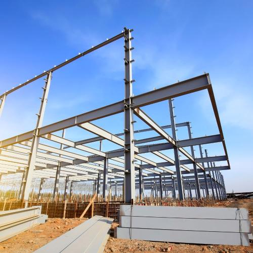 Từ Quặng Sắt Đến Sản Phẩm Hoàn Thiện: Hành Trình Của Một Thanh Thép