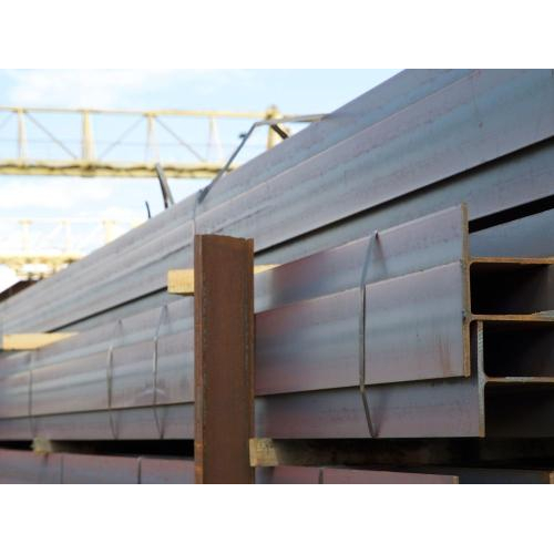 1. Quan sát bằng mắt thường: dấu hiệu đầu tiên để nhận biết thép chất lượng